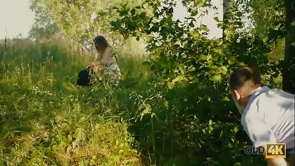 OLD4K. Bookworm doesnt mind having outdoor sex with hungry old guy 