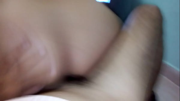 Ricos sentones en la deliciosa Verga de mi novio, me hace gemir..  