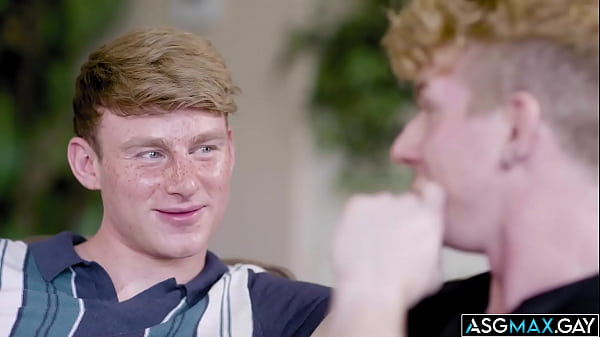 Eric Charming warmly invites Max Lorde fuck to chill out with him 