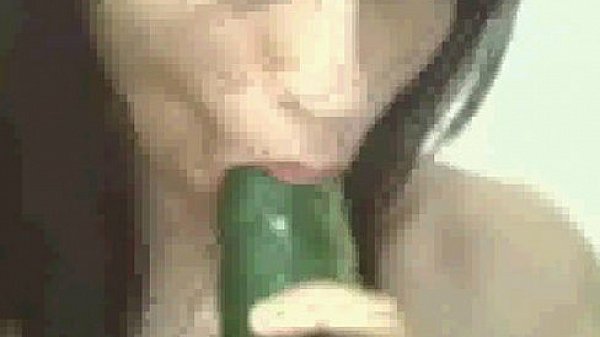 Hot brunette toying on cam  