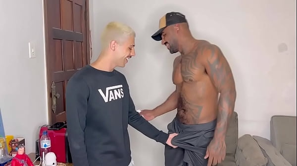 Foda gostoso interracial