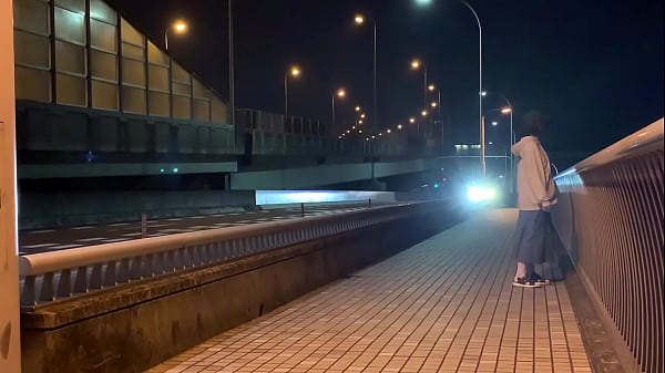 女装まゆのプチ露出