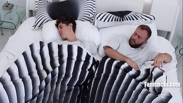 Shared Bed And Step Dad Got Head