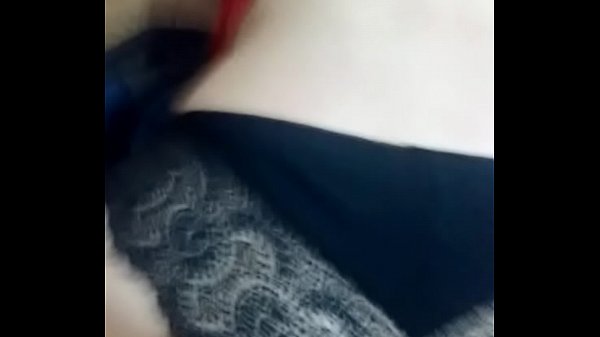 Le compr&oacute; un cachetero a mi prima y les doy unas ricas metidas de verga me encanto como se le vei  