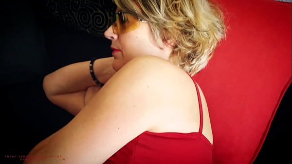 Sneaking In The Bed Of The Stepmom - Creampie Pussy.