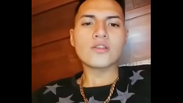 flaite gay muestra pene