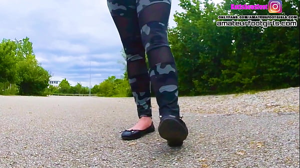 Girl wiht ballerinaflats boots shoes and highheels crushing trampling trampling 