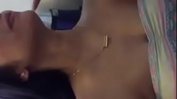 Desi hot girlfriend ausi suking cock