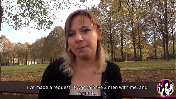 Mel having a good threesome