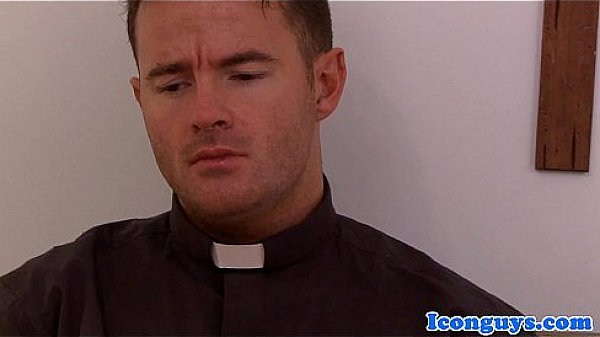 Mature priest cocksucking in trio