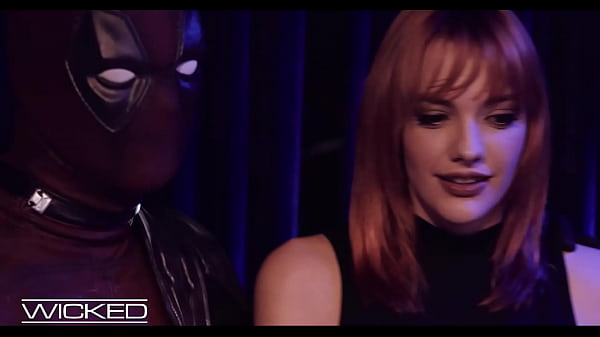 Kenna James cheats on her fiance and bangs Seth