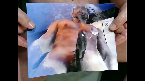 sexy guy gets a load on his face and big hard cock by Kater xxx 