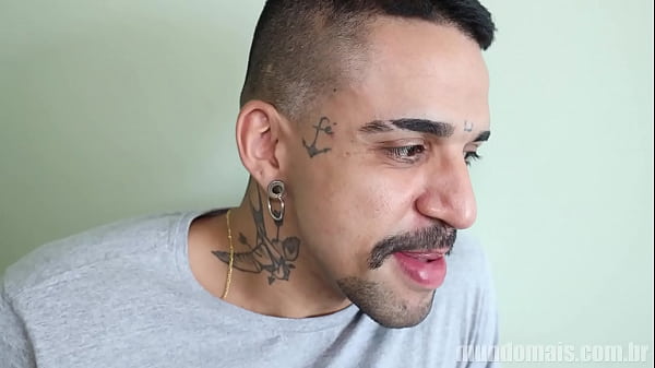 Big dick man takes virginity from brand new without pity 