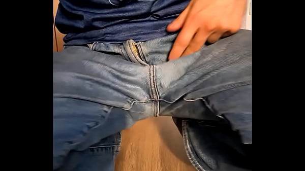 I love to pee in my jeans