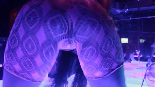 Ebony Woman | Thurst Trap | Twerking | Strip Club