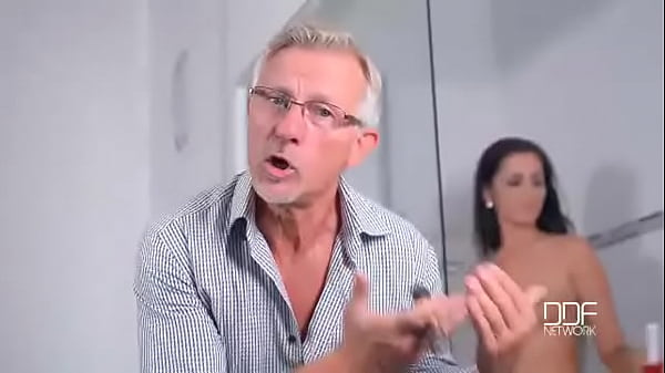 Sealing The Deal: Hot Babes Fuckholes Stuffed By Two Studs