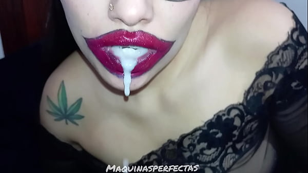 BOCA MUY GRANDE SE TRAGA TODA MI POLLA Y YO LE DOY TODO MI CORRIDA