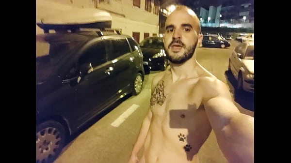 Going full naked to the street 