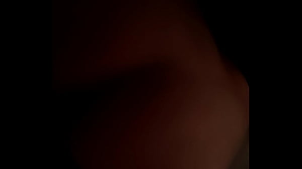 Esposa putinha dando de quatro