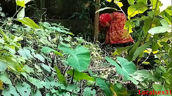 Indian Wife Sex In outside with Outdoor