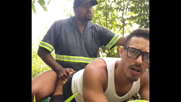 FODE O MESTRE DE OBRA. 