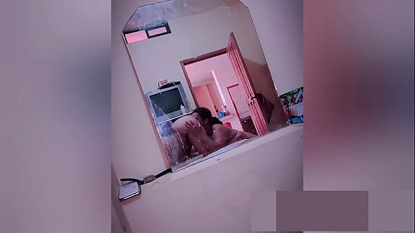 Despu&eacute;s de la fiesta mi HERMANASTRA me pide SEXO