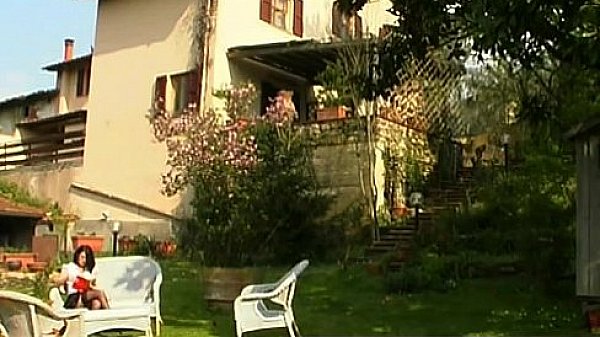 Maggiordomo? Una leccata di fica per favore!