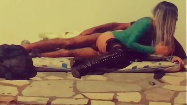 Uber driver caught homeless fucking slut ass at sidewalk 