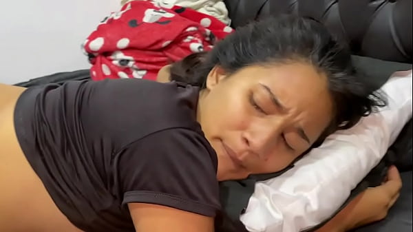 mi hijastro me folla mi co&ntilde;o