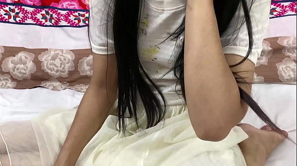 कुंवारी लड़की ने ट्यूशन टीचर का मोटा लंड देखकर चूत चोदने को कहा  