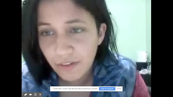 Angeles Correa tranmitiendo en vivo