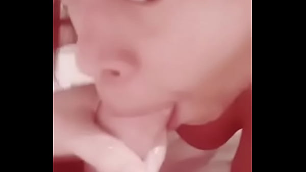 leche en mi boca y en mis tetas grandes