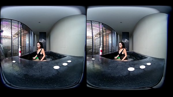 VRpussyVision.com - Asian teen showers for you