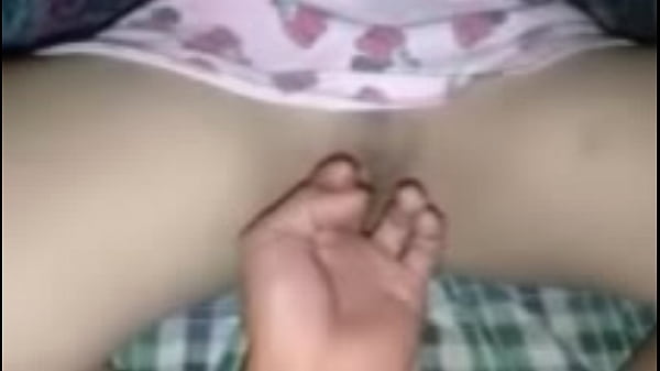 แหกหีเธอแล้วเอาควยยัดรูแตด  