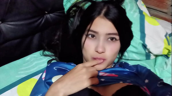 Marido y mujer tienen sexo caliente en la habitaci&oacute;n del hotel ( CASERO REAL)