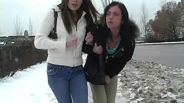 ineed2pee - mandy & alex street accident