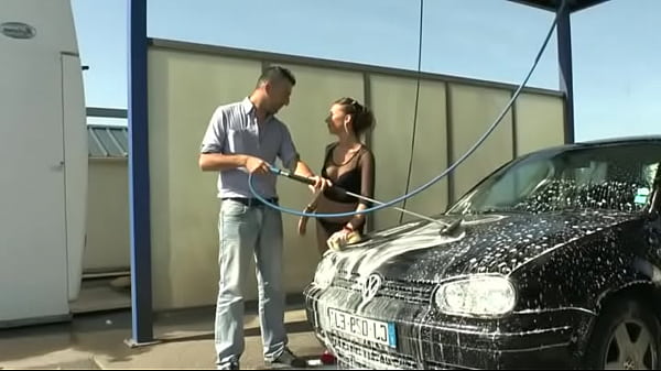 Hot brunette babe gets slippery ass fucking at car wash