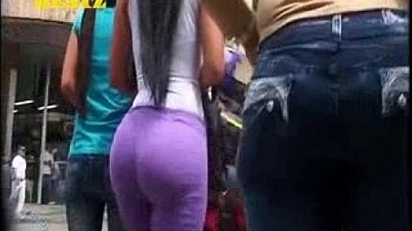 Thick latina teen candid booty (Phat)