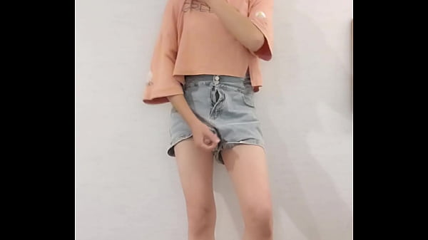 【伪娘】婷萱在酒店的日常自慰