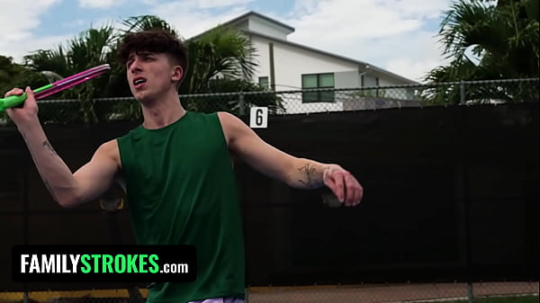 "Work, fight, push your pussy to the limit"&mdash;that&rsquo;s Willow&rsquo;s motto