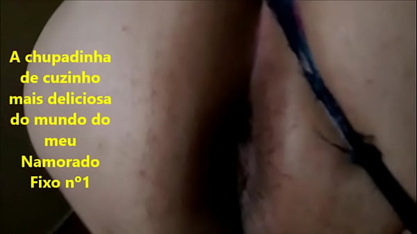 Ele n&atilde;o deixou por menos e chupou muito a cuceta da Alana Fire