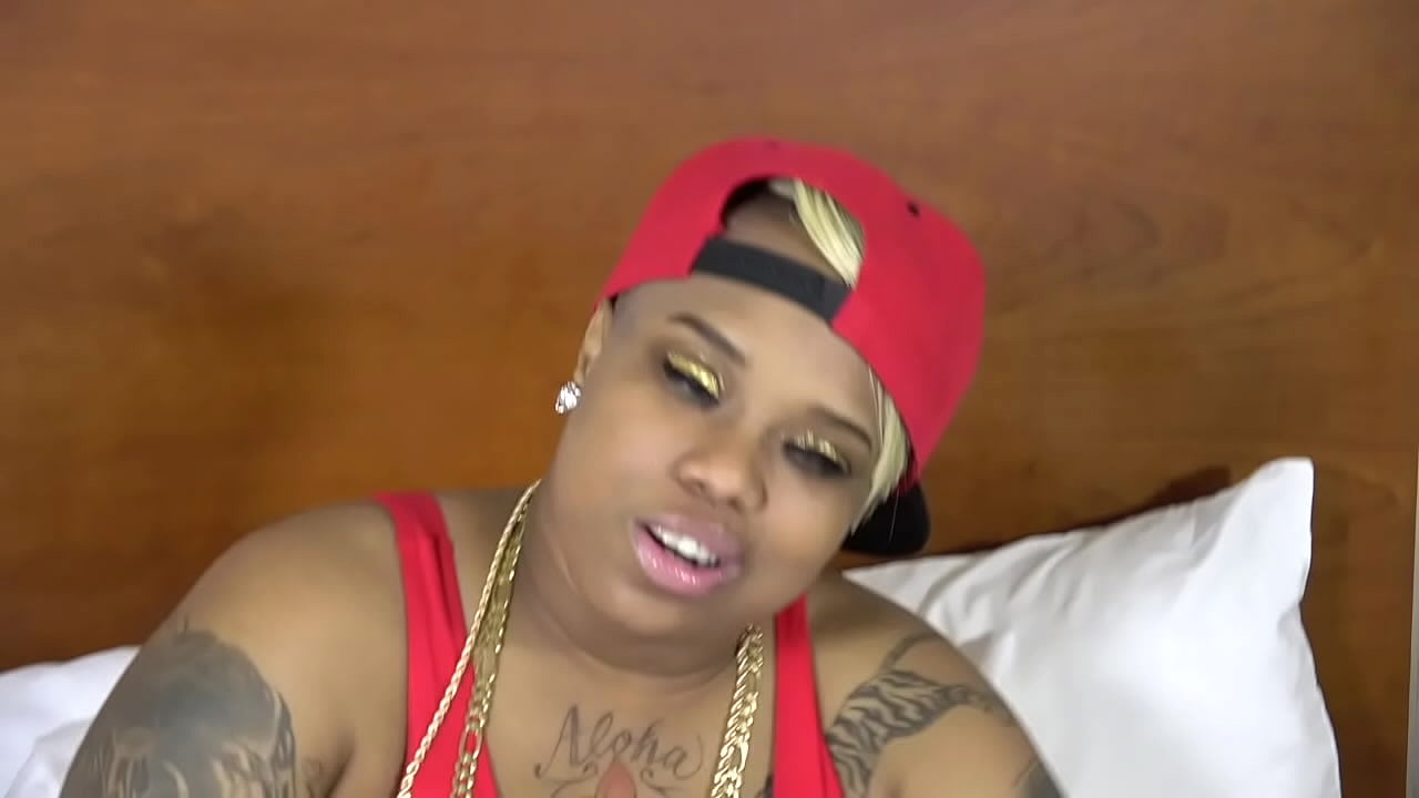 YOUR MOMMA IS A FREAK: WE FUCKED AFTER WORK