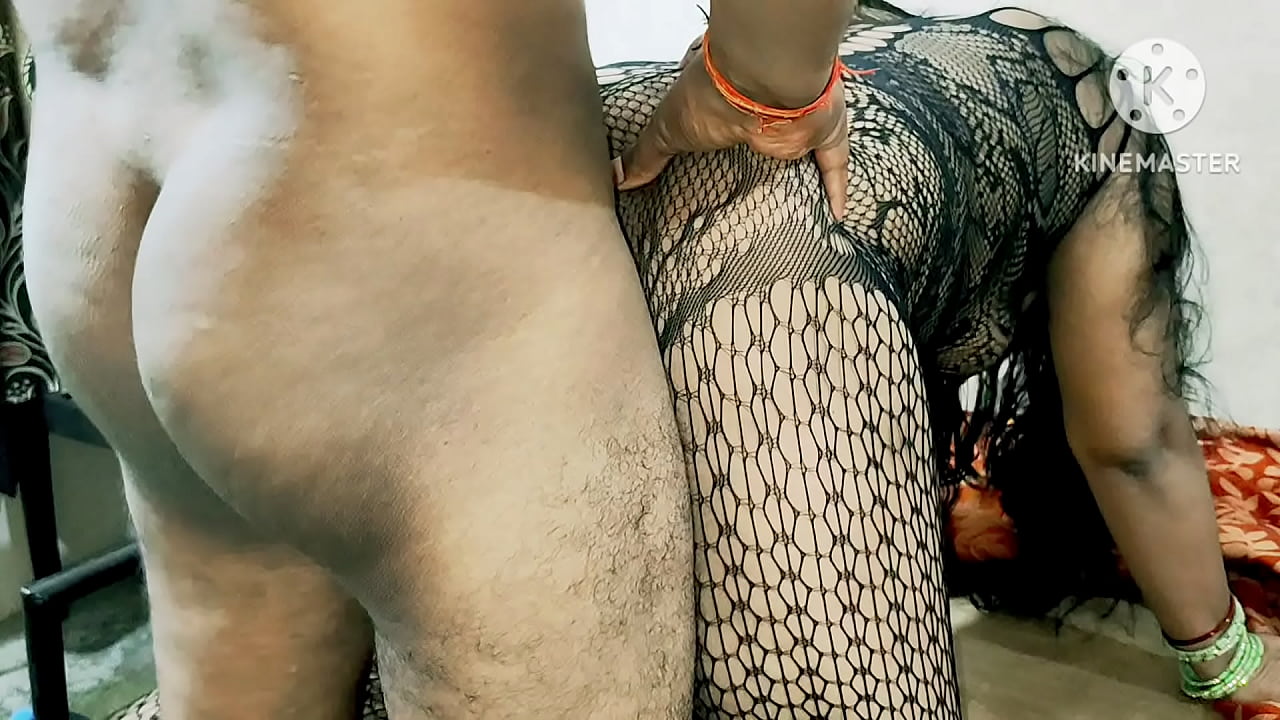 Bhabhi fuking neighbour boy's