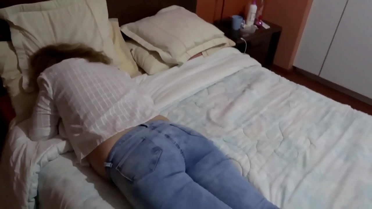 I pull up my jeans twice so my stepson can cum in my ass and fill me with semen