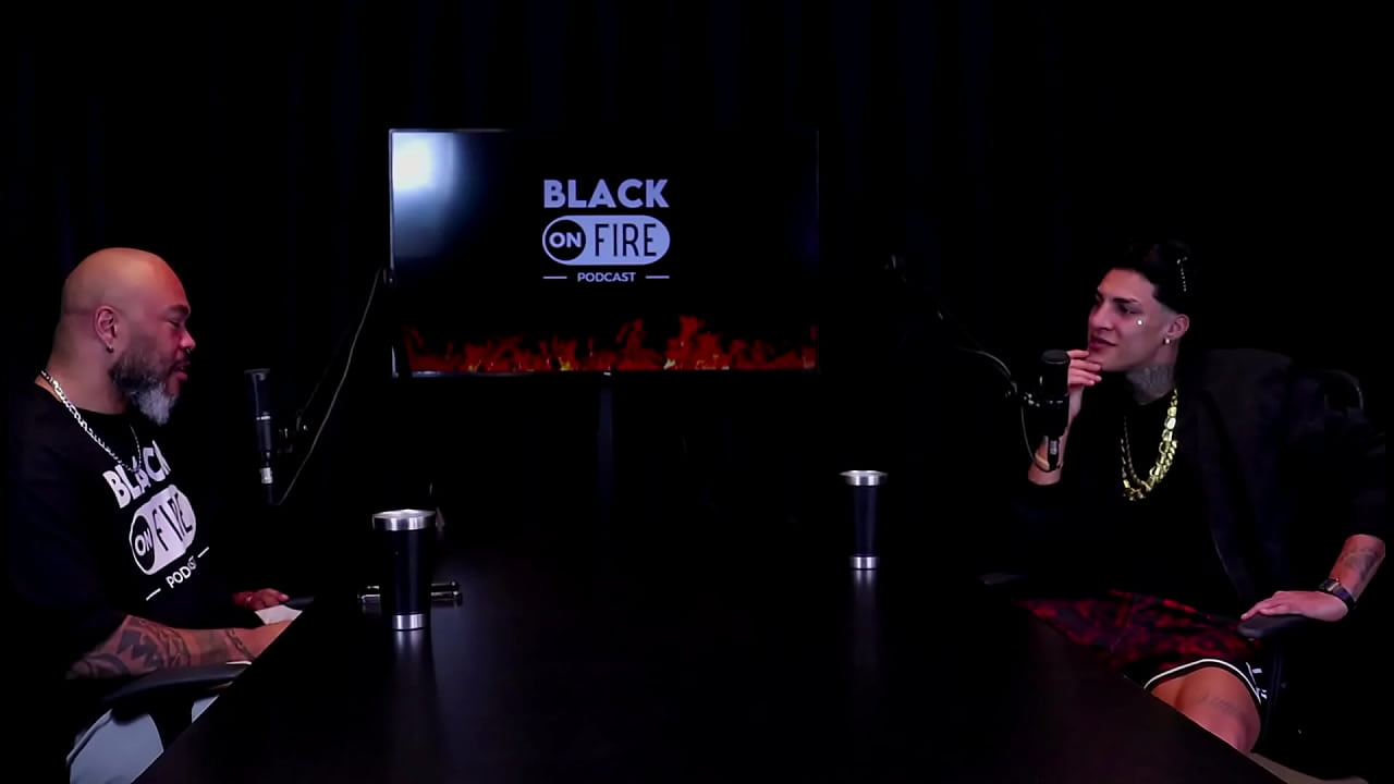 Quer ficar por dois anos na Europa trabalhando, foi em um atendimento a meia-noite e se assustou, e o amigo que gosta de dar o cu... - Gabriell Rios (WATCH ON: SHEER/RED)