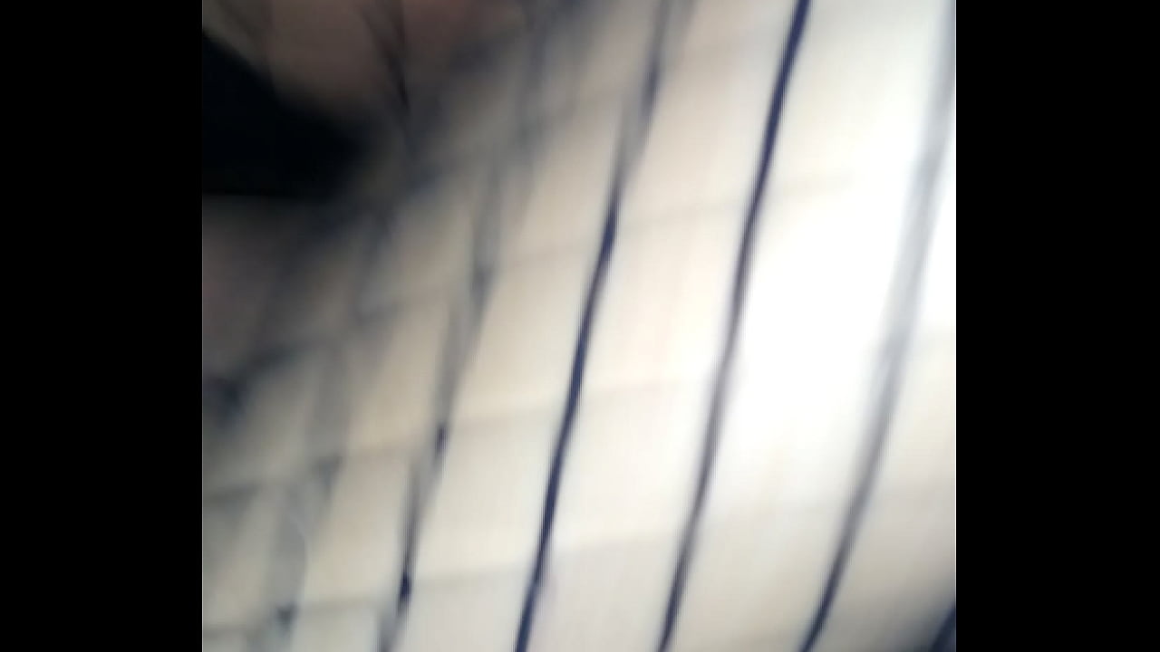 Mi marido compartiendome con su amigo