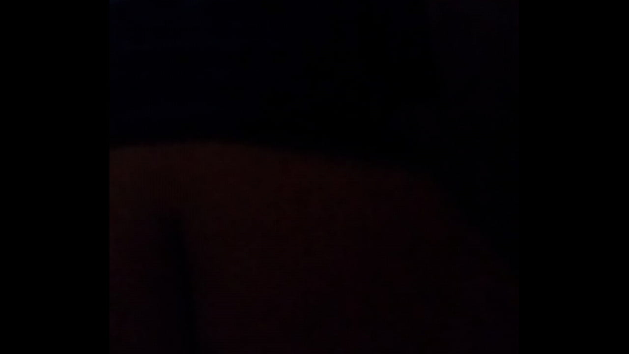 Jovencita montando duro