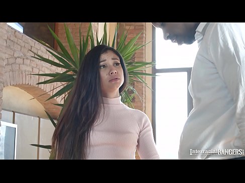 cum hard when Jade Presley gets white spunk from a big black cock