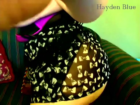 Hayden gives you JOI for your little penis