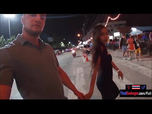 Xmas evening spent with his young Thai GF who was down for sex